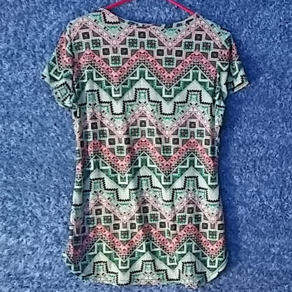 Patterned shirt - Picture 2 of 2